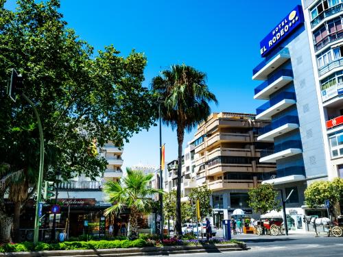 Hotel Monarque El Rodeo