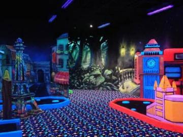 Glow Golf image
