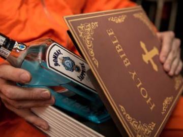 Alcotraz Prison Cocktail Experience image