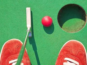 Crazy Golf image