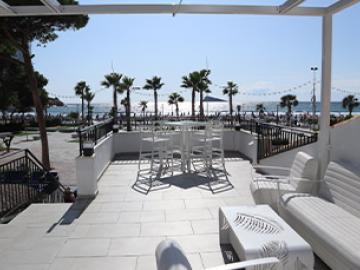Rooftop Jacuzzi Package image
