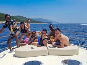 Speedboat Charter image