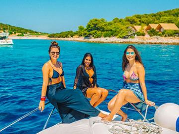 Speedboat Charter image