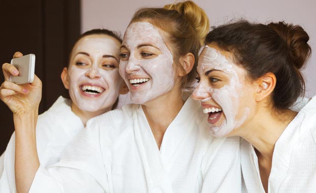 Plymouth Pamper image