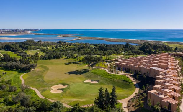 Palmares Signature Apartments (4 Nights, B&B + 3 Rounds)