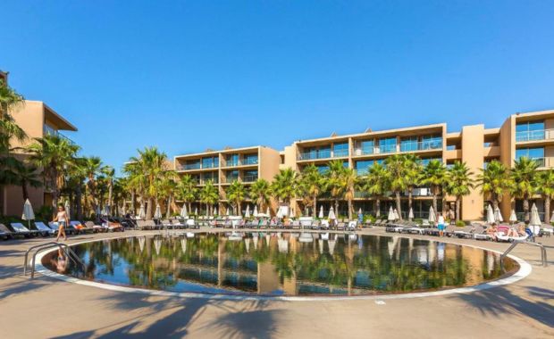 NAU Salgados Palm Village (7 Nights, All Inclusive + 5 Rounds)