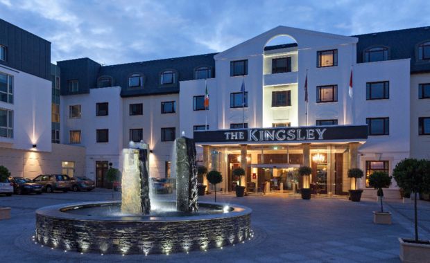 The Kingsley Hotel (1 Night + 2 Rounds)