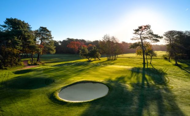 Le Manoir Hotel (2 Nights + 2 Rounds + LeShuttle)