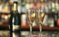 finger food and fizz image