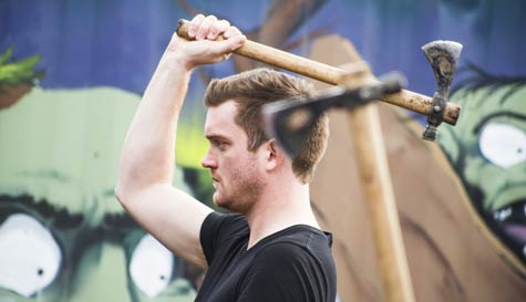 axe throwing image