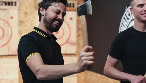 urban axe throwing image