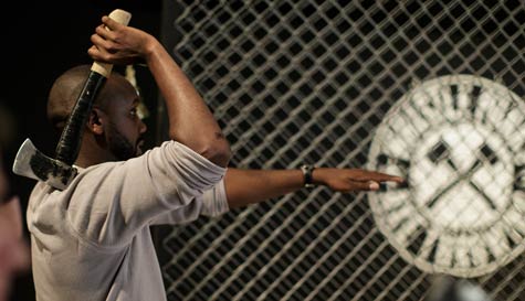 urban axe throwing image