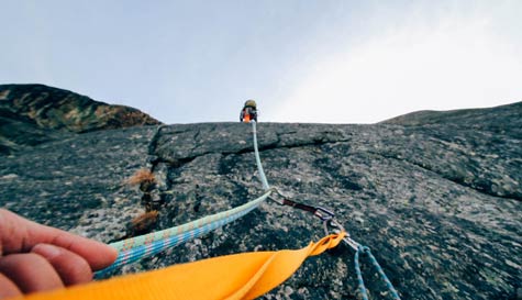 climbing image