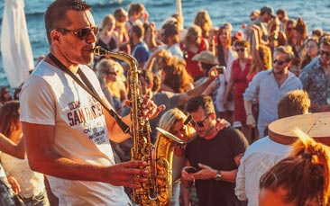 beach party image