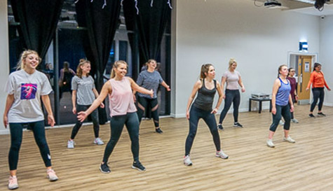 beyonce dancing image