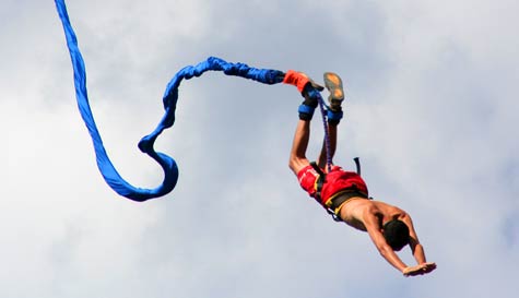bungee jumping image