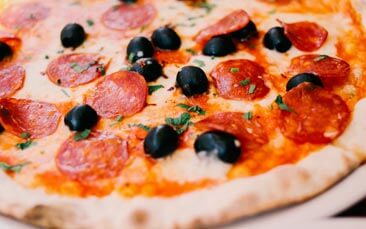 pizza making party image