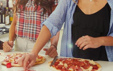 pizza making party image