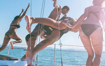pukka up boat party image