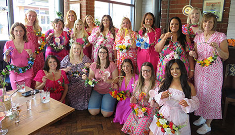 floral wreath making image