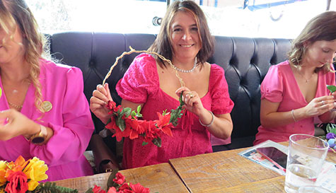floral wreath making image