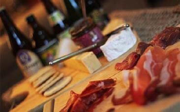 tapas and wine tasting tour image
