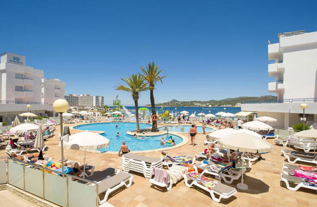 Ibiza Self-catering Accommodation - Playa Bella Apartments