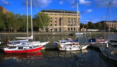 harbourside party boat tour - 3 hours image