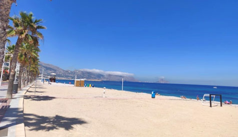 beach club brunch image