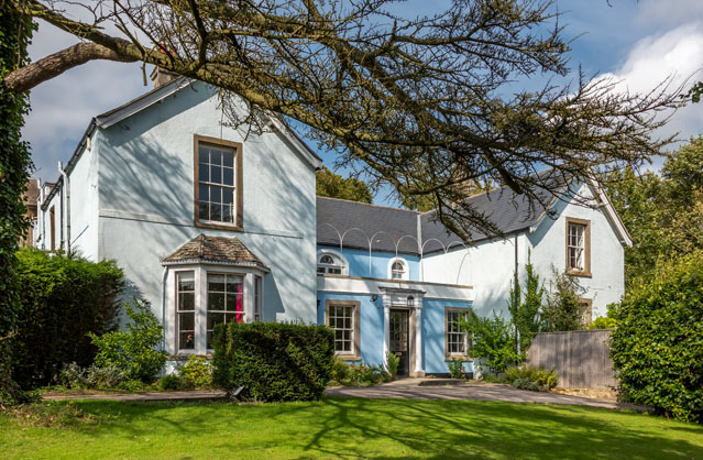 Bath accommodation