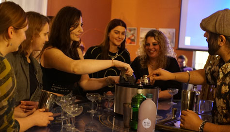 cocktail masterclass at hidden indie bar image