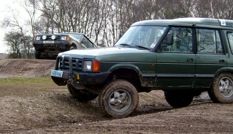 4x4 driving image