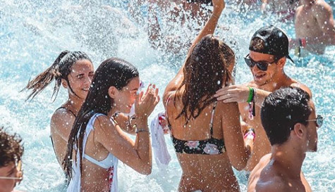 o beach club entry image