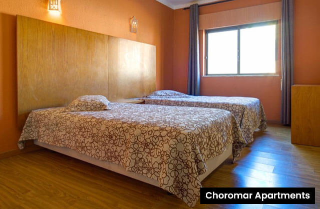 budget hotel or apartments image