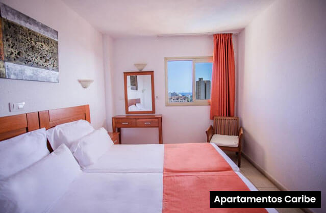 central hotel or apartments image