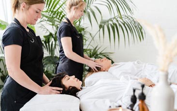 mobile pamper party image