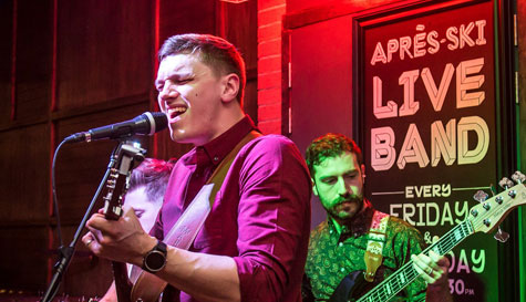 live music and drinks image