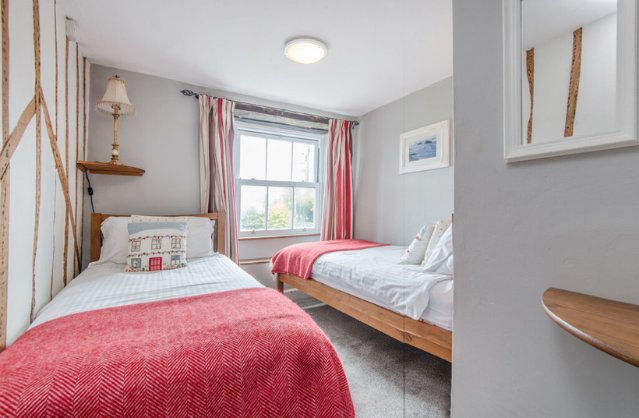 morwenna farmhouse image