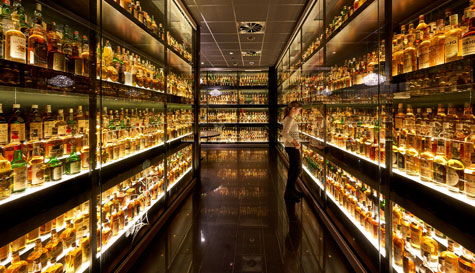 whisky tour (silver) image