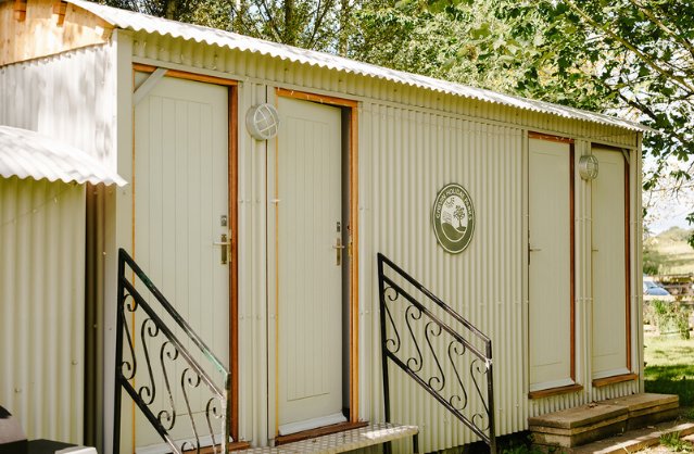 meadow view glamping image