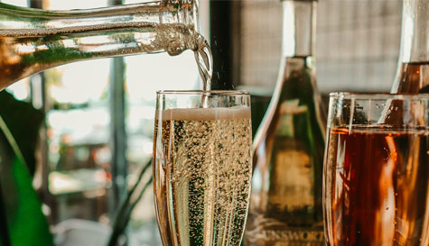 2 course meal and fizz image