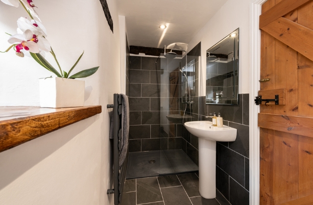 Thurlbear Cottage and Barn