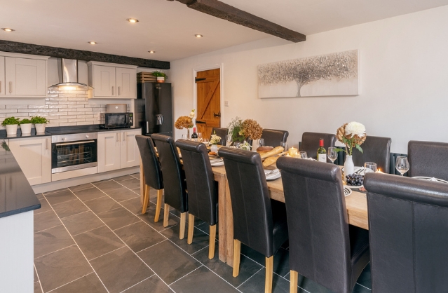 Thurlbear Cottage and Barn