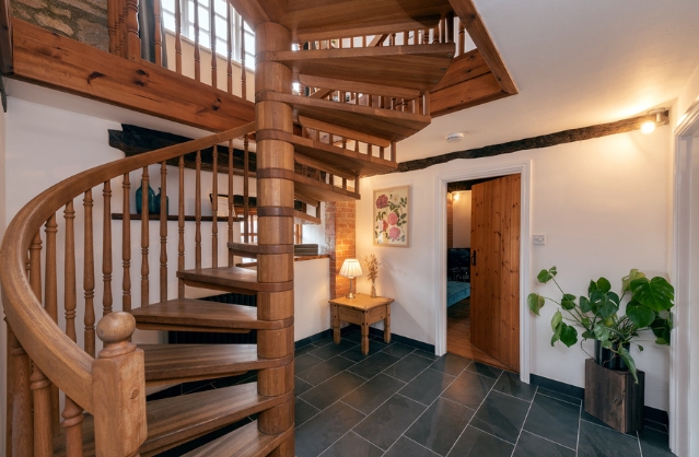 Thurlbear Cottage and Barn