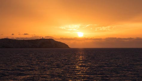 beach hopping sunset cruise image