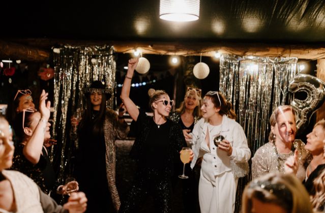 kingly glamping image