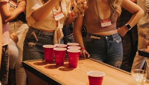beer pong image