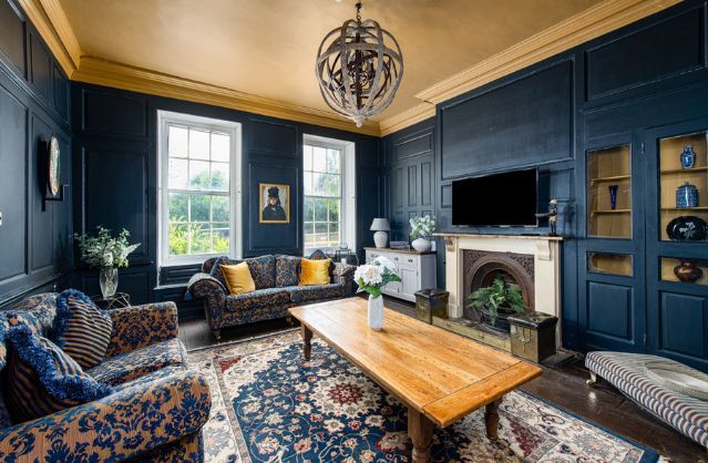 Bath accommodation