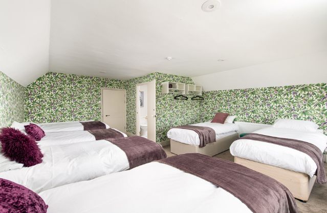 Bath accommodation