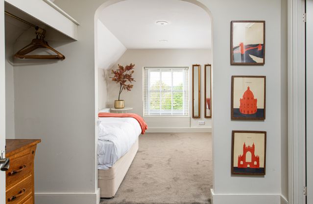Bath accommodation